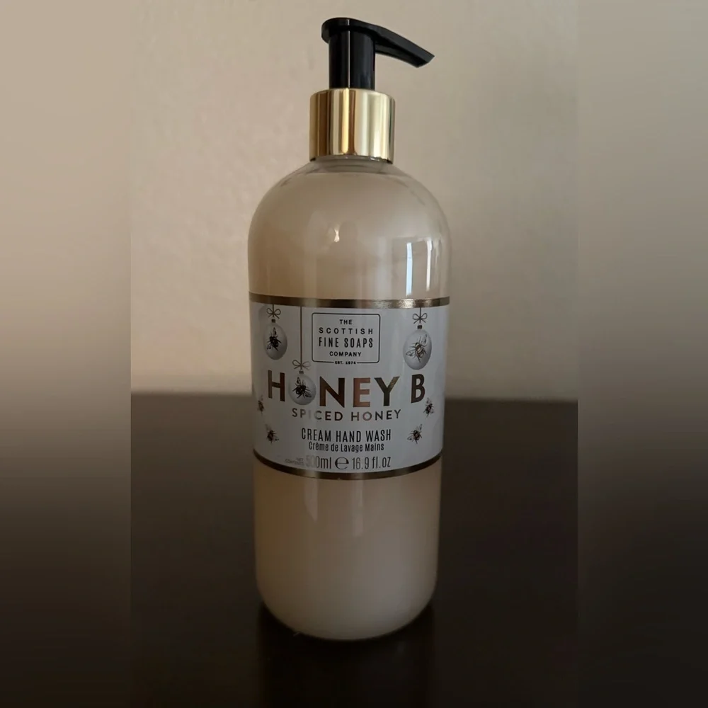 Scottish Fine Soaps Honey B Spiced Honey Hand Wash l16.9 oz Cream Hand Soap